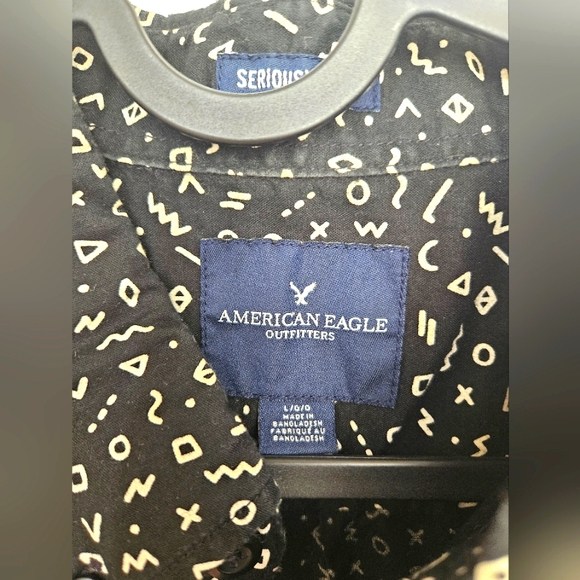 Men's Button Down Shirt (L) - Picture 3 of 3